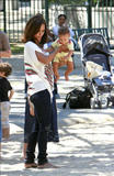 th_43493_A_Day_At_The_Park_With_Halle_Berry_4_Baby_72_122_1187lo.jpeg