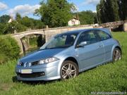 th_69267_Renault_Megane_GT_1_122_393lo.JPG