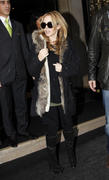 th_75747_kylieminogue_blog_cz_6273_122_535lo.jpg