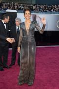 th_96957_HalleBerryAttending85thAcademyAwardsAtTheDolbyTheatreInHollywoodCa02.24.201335_122_535lo.jpg