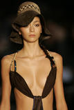 th_12172_md-lerage.com-ss05-rtw-paris-w-costume-007-1oosvjjx_123_624lo.jpg