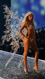 th_66755_Karolina_Kurkova_Celebrity_City_Various_Events_9192_123_710lo.jpg