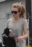 th_84057_MandyMoore0709leavinggym04_122_860lo.jpg