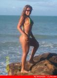 Hot-chick-in-a-tropical-scenery-31uht7m0un.jpg