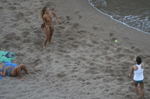 Beach Candid Voyeur Spy of Teens on Nude Beach -c4jqblk1lz.jpg